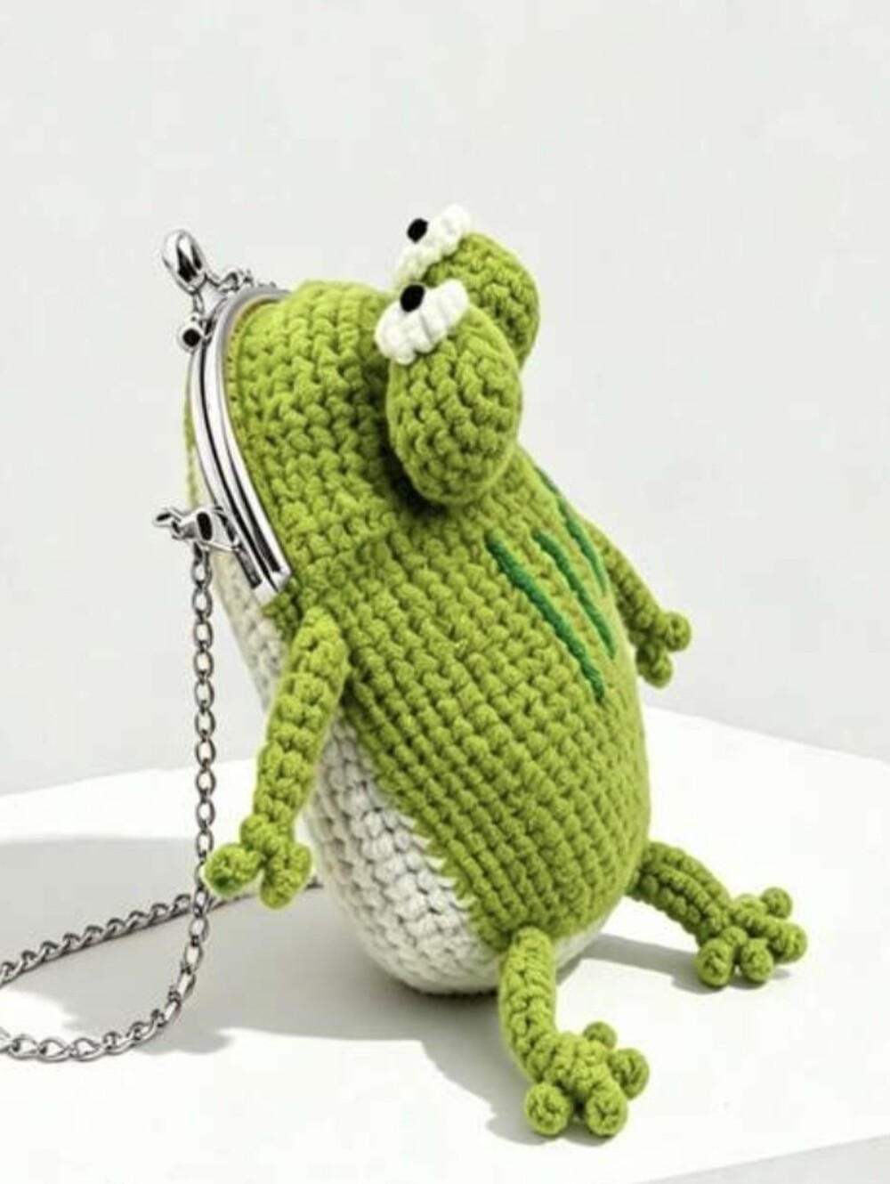 Crochet Frog Crossbody Purse NEW